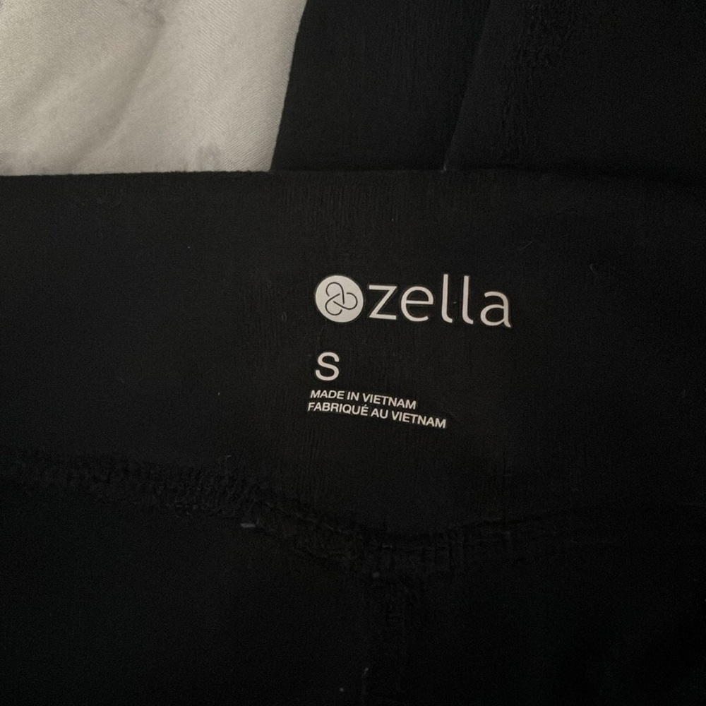 Zella black leggings